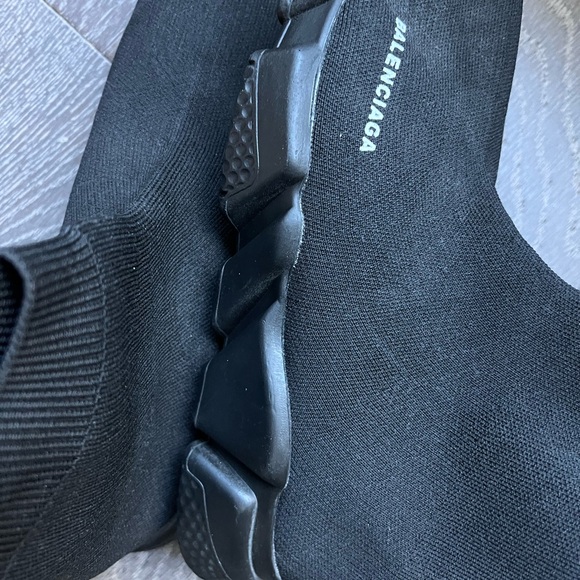 New Balenciaga high top sneakers - Picture 5 of 9